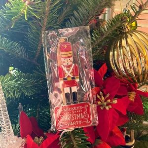 2023 Disney Mickey’s Very Merry Christmas Party Ornament